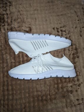 All-White Knit Lace-Up Sneakers Size 43 11US